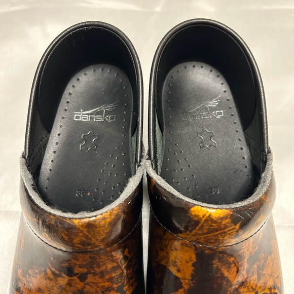 Dansko Copper Gold Leaf Closed Back Professional Clog Size 7 1/2 Pre-owned - Picture 5 of 6
